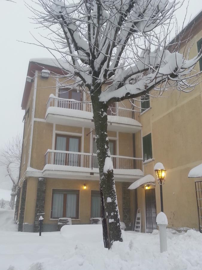 Hotel Relais Ristorante Sanfront Ponzone Exterior foto